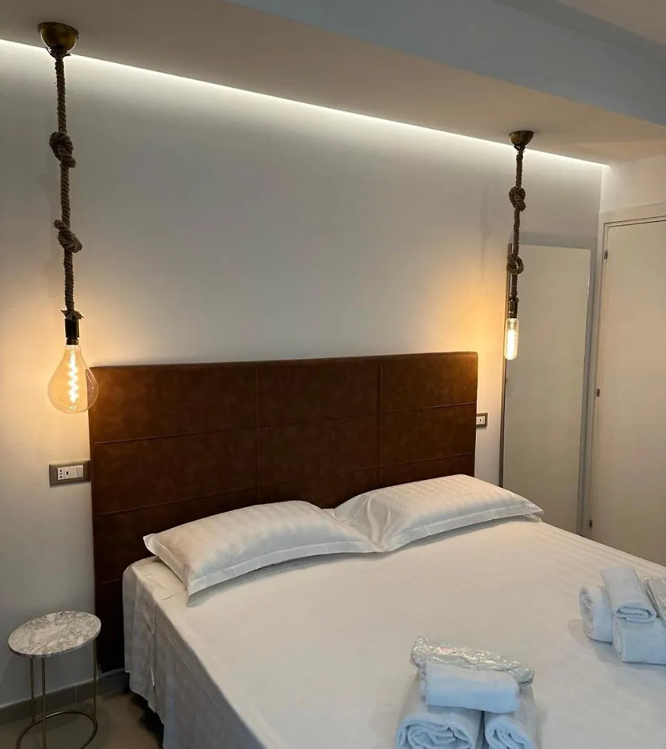 Amani Chic Rooms Ольбия