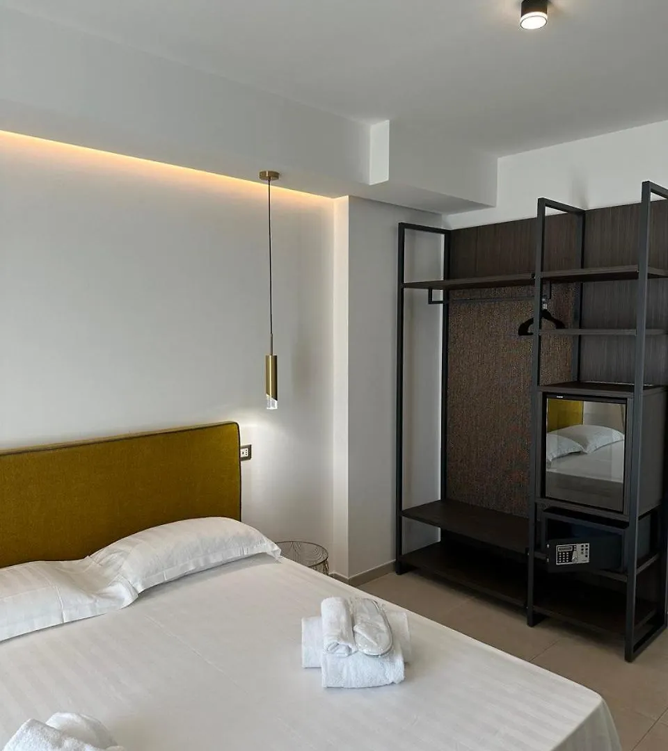 Amani Chic Rooms Ольбия