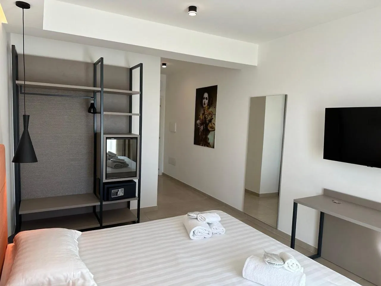 Amani Chic Rooms Ольбия 0*,  Италия