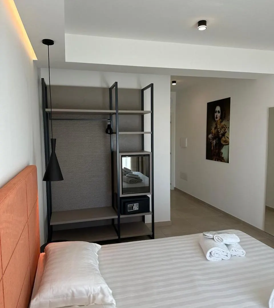 Amani Chic Rooms Ольбия