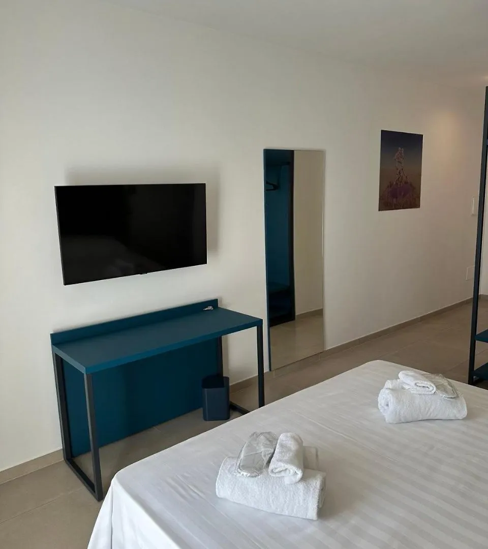 Konukevi Amani Chic Rooms Olbia