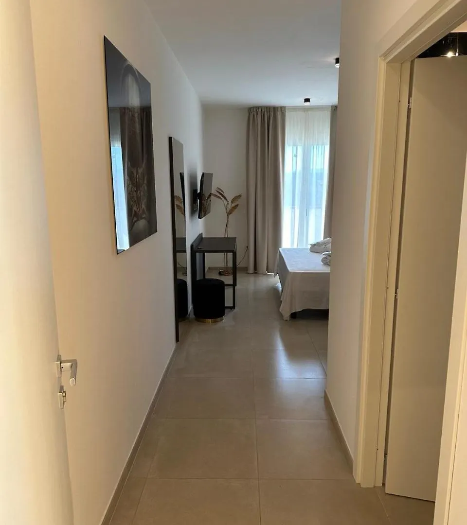 Amani Chic Rooms Olbia 0*,