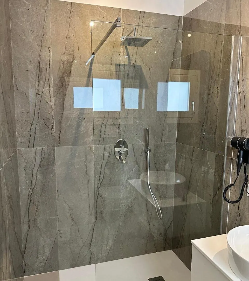 Konukevi Amani Chic Rooms Olbia İtalya