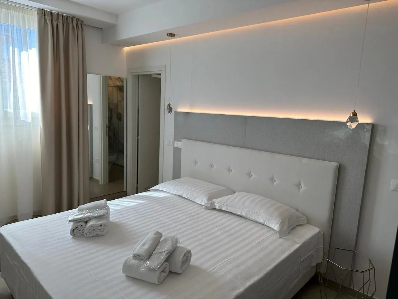 Amani Chic Rooms Olbia Konukevi
